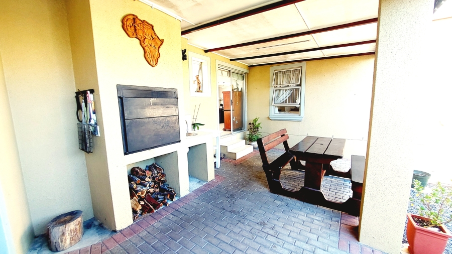 3 Bedroom Property for Sale in Protea Heights Western Cape